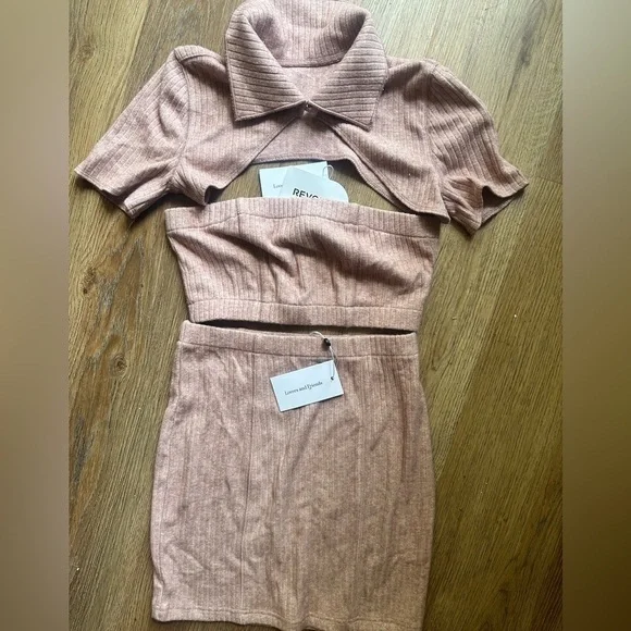 Lovers and Friends pink knit 3 piece set, new, size small, crop top, mini skirt - Picture 2 of 6